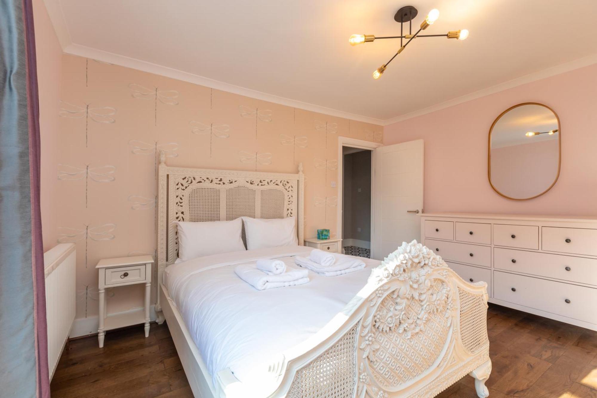 Spacious & Pristine 2Bd Flat - Balham Leilighet London Eksteriør bilde